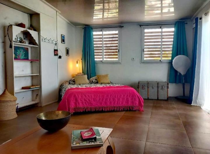 Location Bord Ocean, Holi-Wood Vila Saint-Joseph Exterior foto